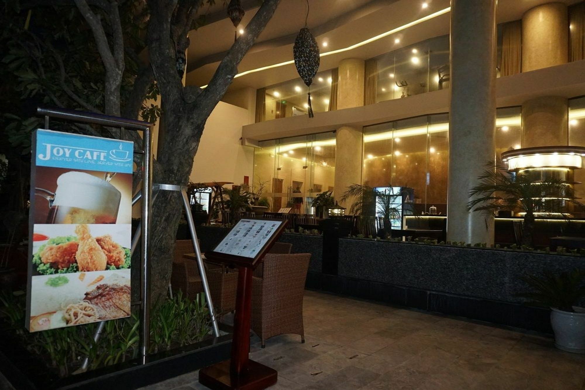 Victori Hotel Danang Exterior foto